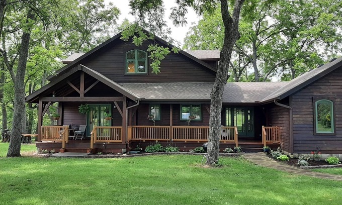 Drexel Cabin | CREEKSIDE ~ Lower Level/Separate Entrance, Peaceful Retreat, Trails & Fire Pit