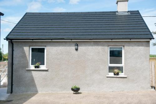 Omagh House | Creggan Deveskey Cottage