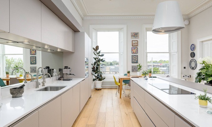 Bonnington House | Crescent House
