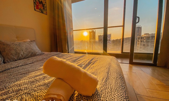 Sungai Penchala Apartment | Crown9 Suite (Sunset & City View)@Empire City