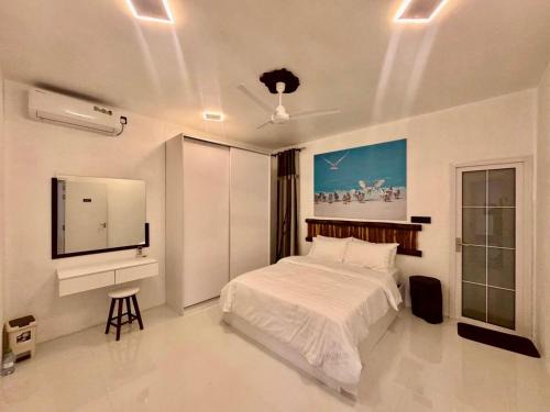 Milandhoo Bed & Breakfast | Crystal sea inn