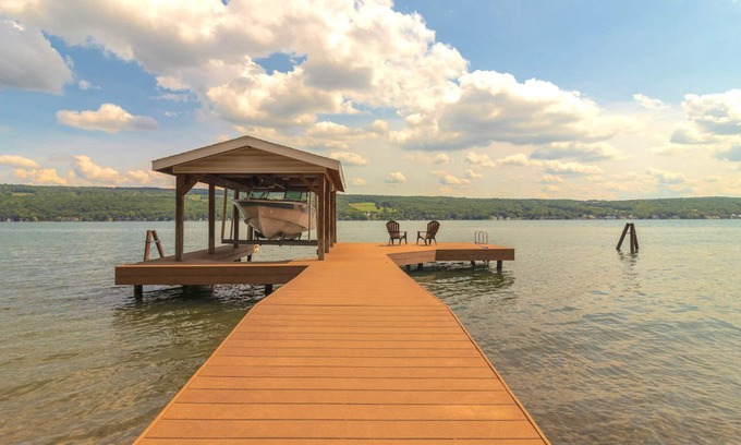 Town of Jerusalem Cottage | Crystal Waters - Enjoy Beautiful Sunrises on Keuka Lake!