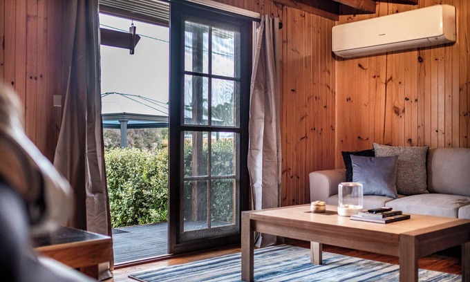 Coles Bay House | Currawong - Freycinet Holiday Houses