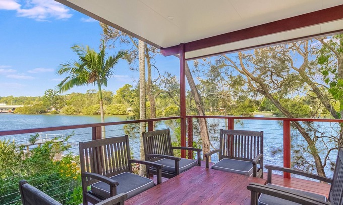 Currumbin Waters House | Currumbin Breeze - Classic Family Beach House on Currumbin Creek - Pet Friendly!