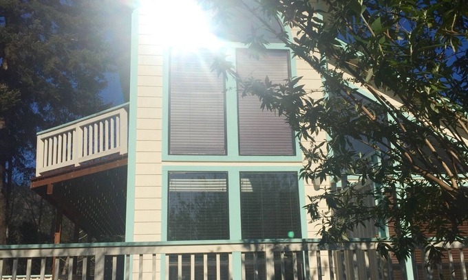 Harbor House | Cute Ocean Peak, 2Bed/2Bath 1100 sq. ft. beach house, two blocks to the beach!