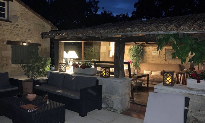 Savigny-Levescault House | Cutest Country House only 1h45 from CDG Airport by train!