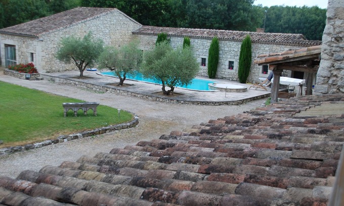 Puymirol Apartment | Dépendance D'un Château Médiéval du Xiième Siècle, Gite Indépendant