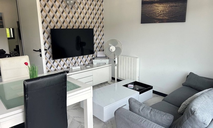 Saint-Loubes Apartment | Dépendance Région Bordelaise 10 min de Bordeaux