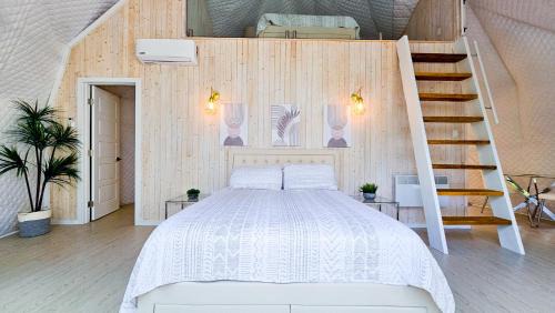 Brownsburg-Chatham House | Dôme Le Scandinave