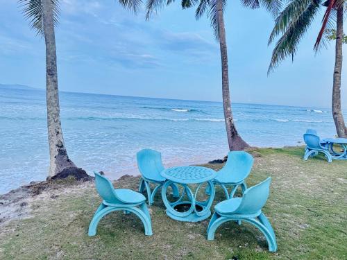 Mati Bed & Breakfast | Dahican Beach Homestay