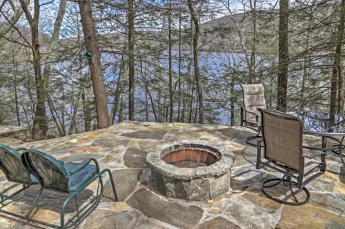 New Preston House | Dainty New Preston Cottage with Dock and Lake Views!