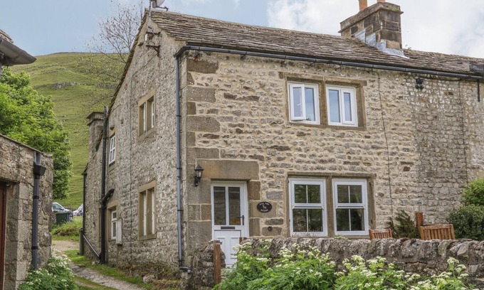 Buckden Cottage | DALE VIEW, family friendly, character holiday cottage in Buckden