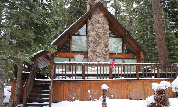 Carnelian Bay Cabin | Dancing Bear Den - Lake View, Knotty Pine, Pets Welcome