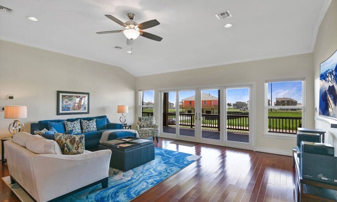 Indian Beach House | Dancing with Waves | 3 bedrooms 2 baths | by Rose
