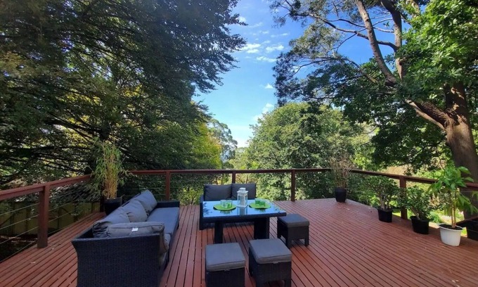 Kallista Cottage | Dandenong Ranges Amazing Sunrise & Wildlife Home!