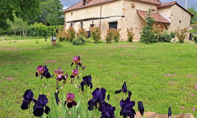Siorac-en-Perigord House | Dans le Périgord Noir, sur le Domaine de la Croix des Alignés Belle Périgourdine