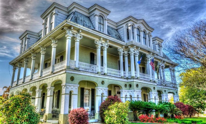 Thibodaux Bed & Breakfast | Dansereau House