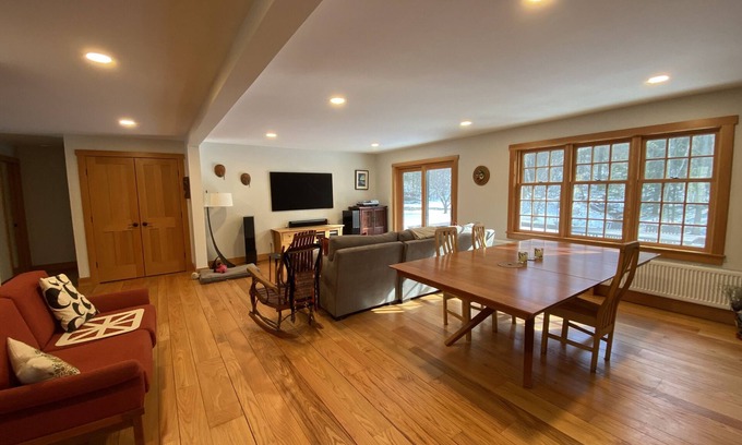 Hanover House | Dartmouth Graduation! In town, room to relax!