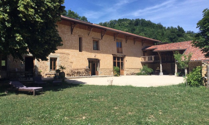 Saint-Pierre-de-Bressieux Other | Dauphinoise adobe farmhouse in the heart of a Vercors horse stud farm