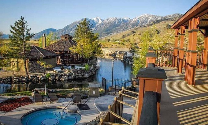 Genoa Condo | David Walley's Resort, 2br suite, Friday check-in