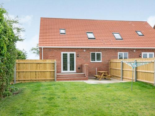 Mablethorpe and Sutton House | Dawson Park 10 - Uk12669