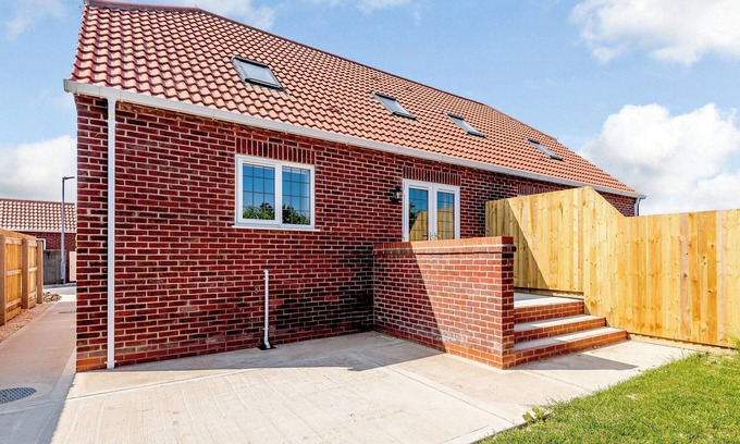 Mablethorpe and Sutton Cottage | Dawson Park 2 - UK12661