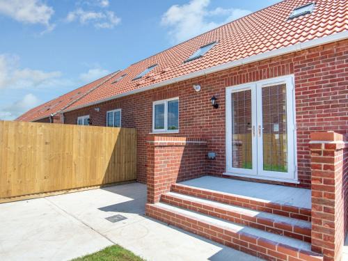 Mablethorpe and Sutton House | Dawson Park 5 - Uk12664