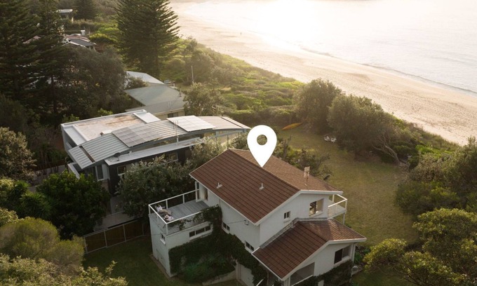 Mollymook Beach House | Daybreak Mollymook - Step from your door, onto the sand of Mollymook Beach
