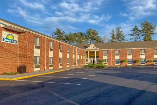 Brunswick Hotel | Days Inn by Wyndham Brunswick Bath Area