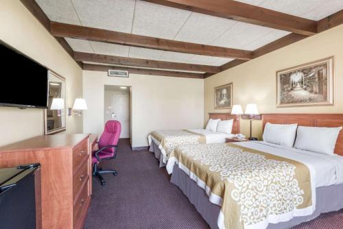 Niles Hotel | Days Inn by Wyndham Niles