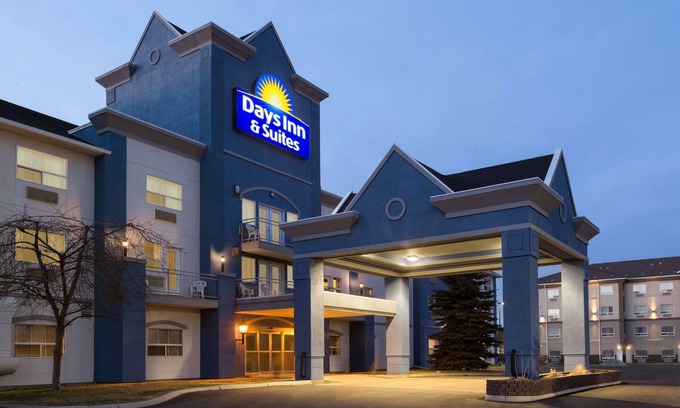 Brooks Hotel | Days Inn & Suites by Wyndham Brooks