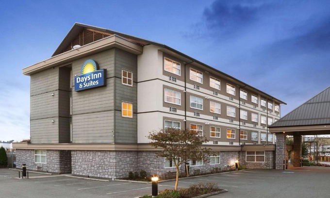 Langley Hotel | Days Inn & Suites by Wyndham Langley