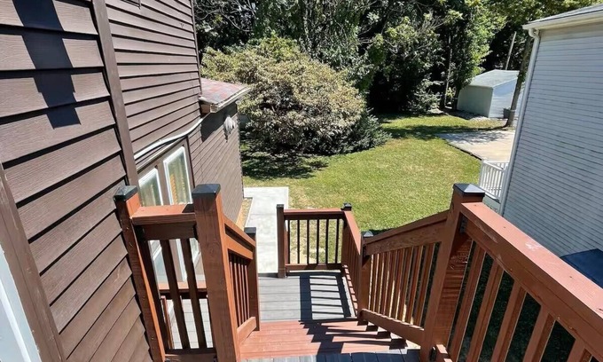 Audubon Apartment | De la Luna Vintage Apartment unit in Audubon - Family friendly area