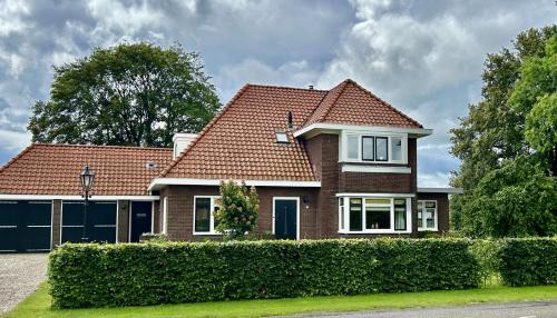 Hornsterzwaag House | De Pastorij, heerlijke rustgevende plek tussen de koeien!