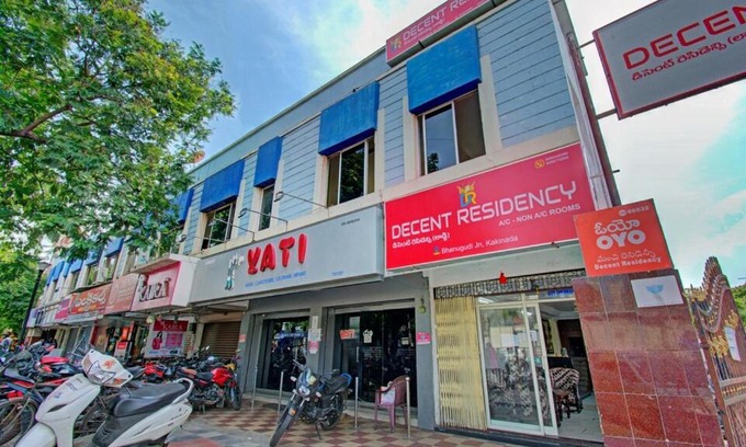 Kakinada Hotel | Decent residency