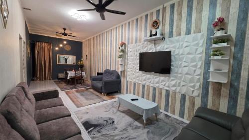 Jerantut House | Deena Homestay - 4BR with 4 Airconds