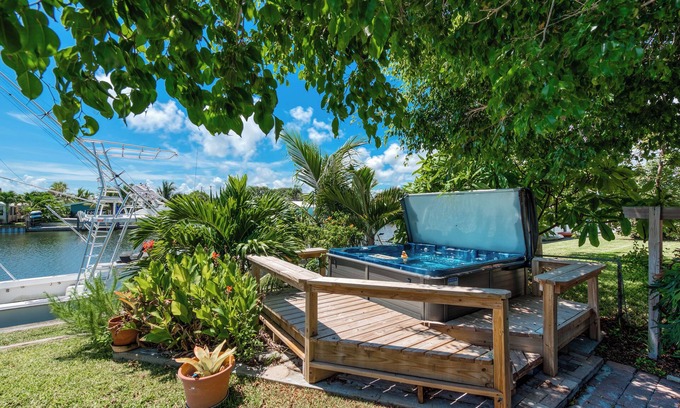 Cocoa Isles House | Deep-water canal home- hot tub-billiard room