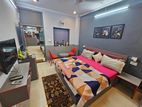 Safdarjung Enclave House | Deer Park Home Stay
