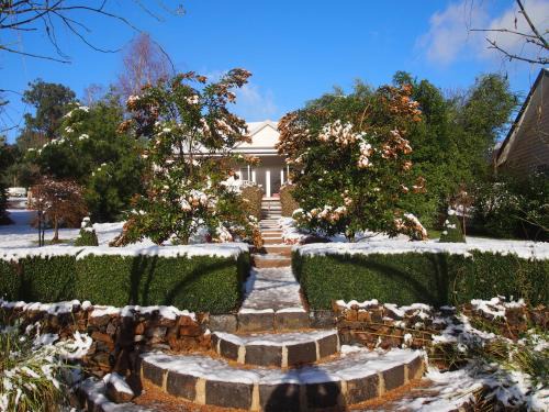 Marysville Villa | Delderfield Villas Adults Retreat