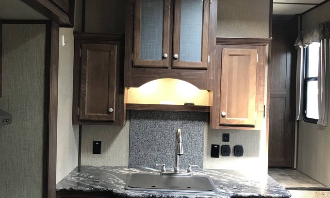 Tracy House | Delightful 1-bed RV with parking on premises