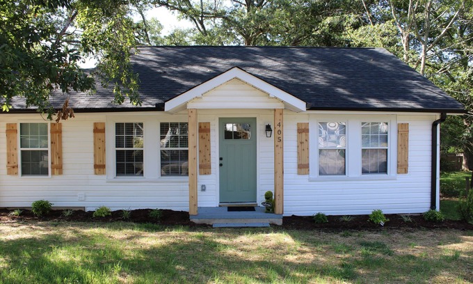 Easley House | Delightful 2-bedroom house with AC in charming Easley