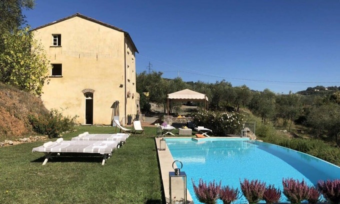 La Foce Villa | Delightful Country Villa Surrounded By Olive Groves