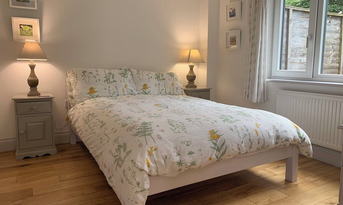 Aldborough House | Delightful Norfolk countryside barn with free parking & WiFi, dog friendly too