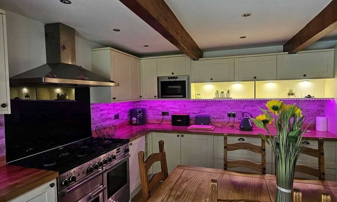 Bacup House | Delightful space-view farmhouse Astronauts Lodge