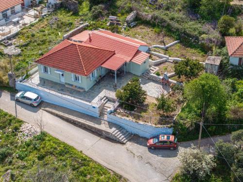 Makriotika Villa | Dellaporta's Cottage