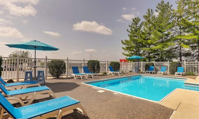 Quincy Hotel | Deluxe 2 Double, Stoney Creek Quincy, 2 Pools, Free Parking | 4 Units