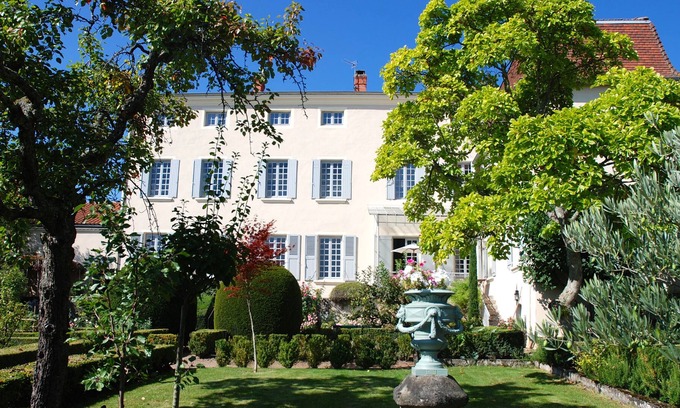 Ambierle House | Demeure Bouquet