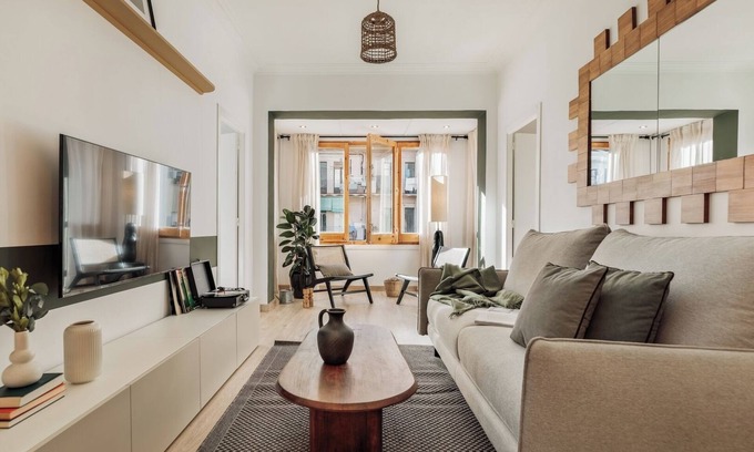 El Putget i Farro Apartment | Demir - 2 bedrooms and office in Vila de Gràcia