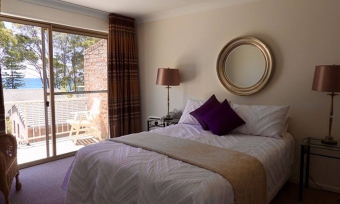Denhams Beach Villa | Denhams Beachfront with Ocean Views