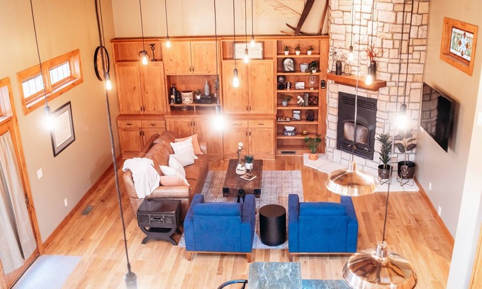 Salina House | Depot Nestled in the Woods